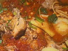 -张翻越·川渝冒菜·武汉黑鸭煲(城北万象城店)