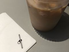 冰拿铁-Seesaw Coffee(上生新所店)