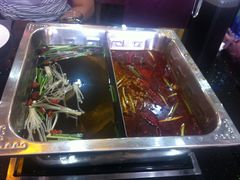 鸳鸯锅-鼎盛山海火锅(北戴河刘庄夜市老虎石浴场店)