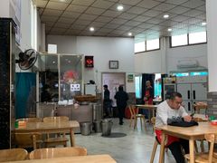大堂-雷祖芳老妈蹄花店