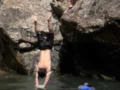 -安吉龙王山峡谷漂流