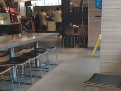 -麦当劳(红旗路店)