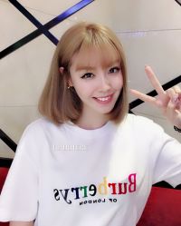 -HAIR HERE造型