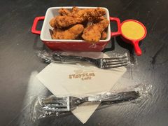 -StayReal Cafe(长宁来福士广场东八区店)