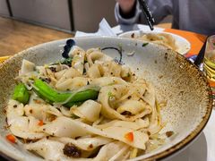 油泼手工面-若蘭慈·无国界素食料理(欢乐海岸店)