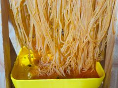 -东口码头·烧鸽子·鱼头泡饼·地方菜(金鹰悦城店)