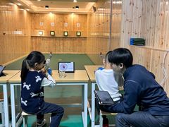 -都市枪神实弹射击俱乐部