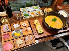 -银米·云南传统过桥米线(双廊黑金冠店)