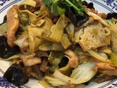 -蜀天上精专麻辣香锅(文定路店)