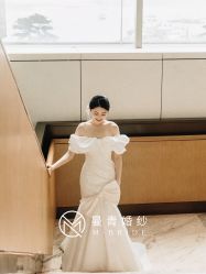 -曼青婚纱礼服馆