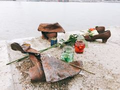 -多瑙河畔鞋履雕塑