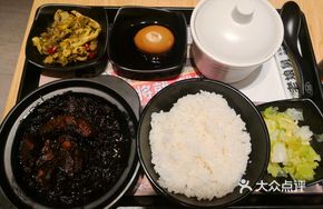 New Plum Dried Vegetable Braised Pork