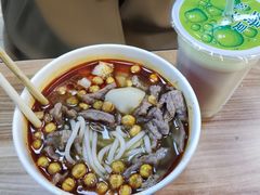 生烫鲜牛肉粉-江三王记牛杂馆(总店)