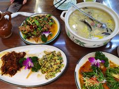 -八木轩·寻味大理白族民俗餐厅(文献路店)
