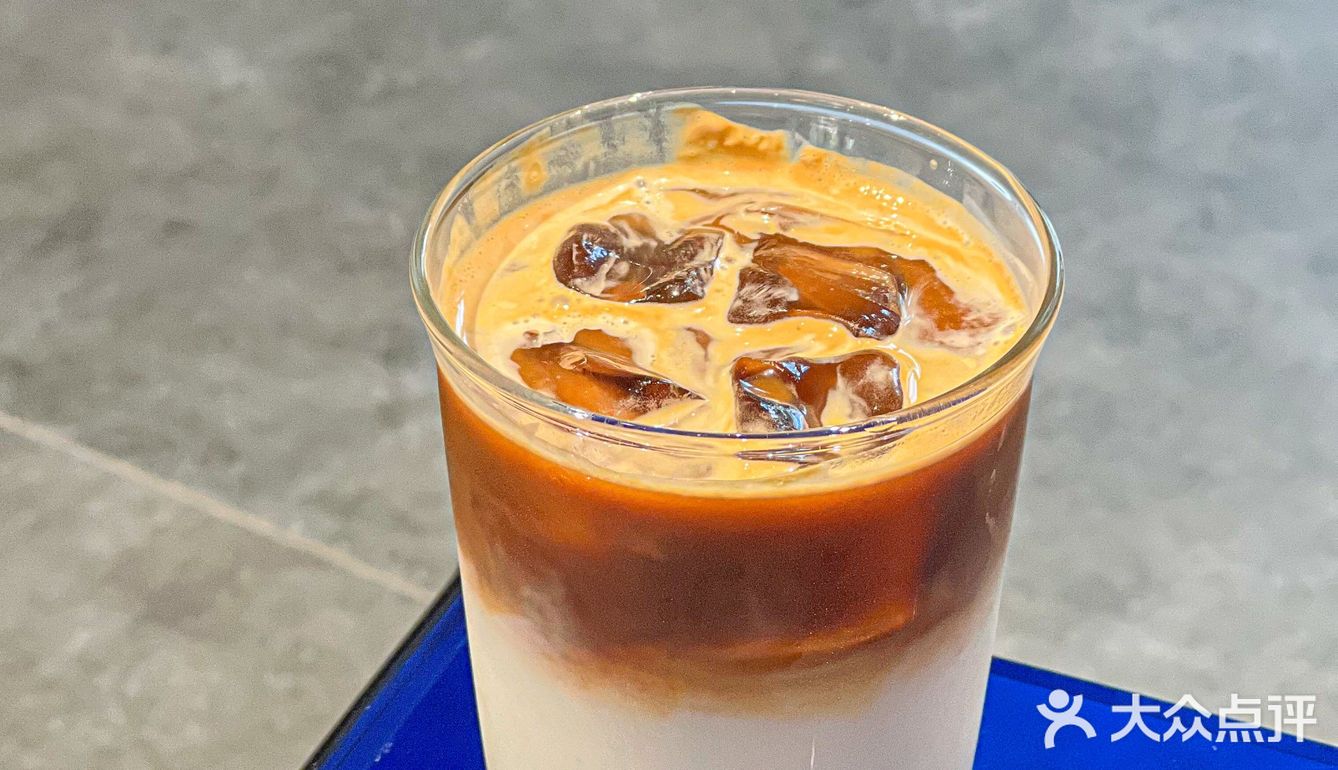 炎炎夏日快来Hi Lucy Coffee喝杯冰饮吧🥤