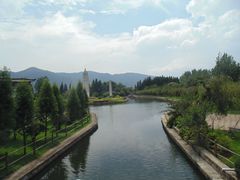 -三塔倒影公园