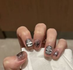-LILY NAILS美甲美睫