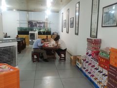 -牛一嘴·兰州牛肉面·大盘鸡(财富中心店)