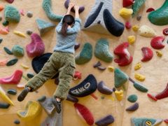 -问山MountQuest攀岩馆