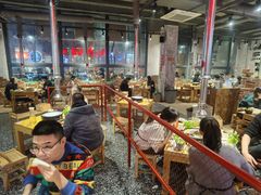 大堂-么肆烤肉·中式自助·烤肉大排档(街道口季佳PAI店)