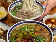 -云阿蛮云南生烫牛肉米线(奉贤路店)