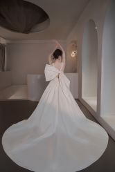 -艾米丽婚纱礼服