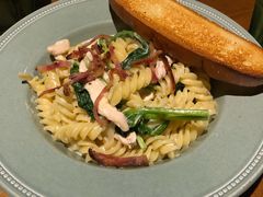 -JINNS锦时 steak&pizza(浸信会礼拜堂旧址店)