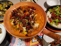 -云海肴·汽锅鸡·云南菜(天山百盛优客店)