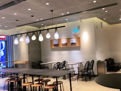 大堂-喜茶(深圳东门1234店)