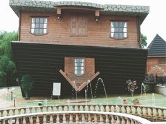 -金山农民画村-枫泾波兰倒置屋