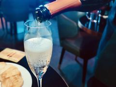 -wineapp葡萄酒餐吧(外滩金融中心店)