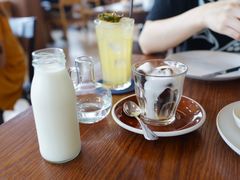 -ROAST coffee & eatery