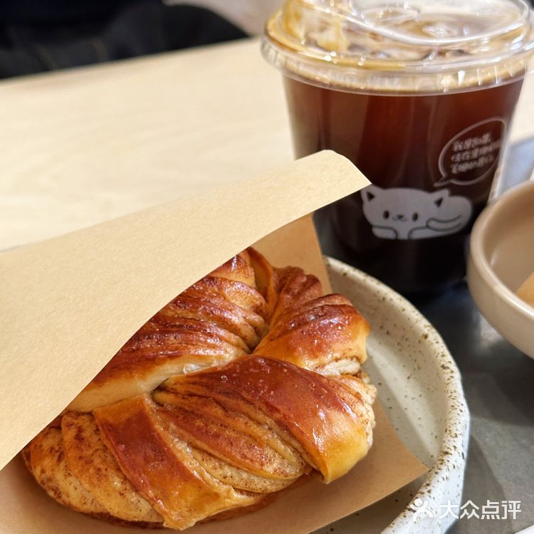 周末探店｜魔都梧桐区寻找咖啡店的舒心角落