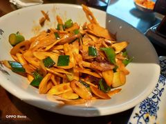 腊肉炒野山笋-富正毅三下锅(体育馆店)