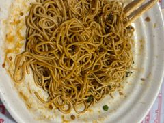 -肥肥虾庄·金牌油焖大虾(汉口城市广场店)