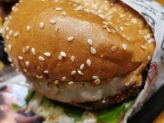 -The Habit Burger Grill 哈比特汉堡(爱琴海店)
