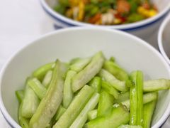 清炒丝瓜-新新湘菜馆(新中街二条店)