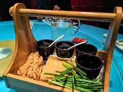 -德彪酒馆围炉串串
