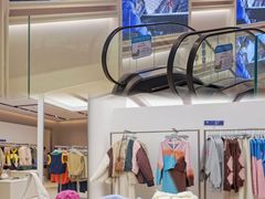 -URBAN REVIVO(七宝领展广场店)