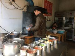 -巍山火巴肉饵丝(大理古城店)