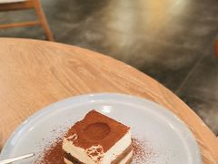 -必胜客(打浦桥日月光店)