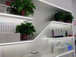 -蕾特恩专业祛痘·皮肤管理