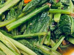 豆豉鲮鱼油麦菜-高第街56号港式餐厅·精选(世茂广场宽厚里大明湖店)