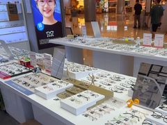 -罗伯特眼镜·蔡司官方授权(前海卓悦 INTOWN 购物中心店)