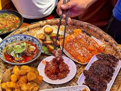 -爆炸头阿姨小四川正宗川味小吃(无任何分店)