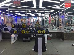 -宝德龙游泳健身