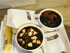 -荀记肉夹馍(三八家乐福店)