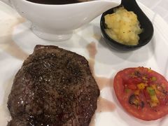 经典西冷牛扒配黑椒汁-新侨三宝乐西餐厅(崇文门店)