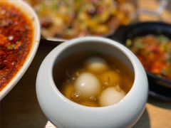 山城小汤圆-胡马八破·川菜小馆(高新万达店)