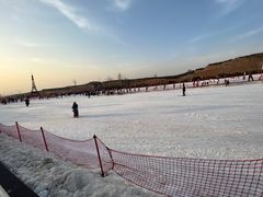 -采薇庄园四季滑雪场